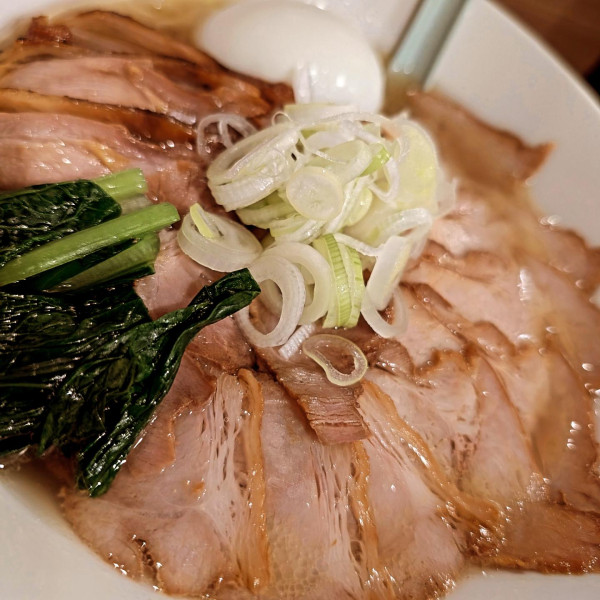 「手揉みちぢれ麺特製ラーメンこく塩」@がふうあんの写真