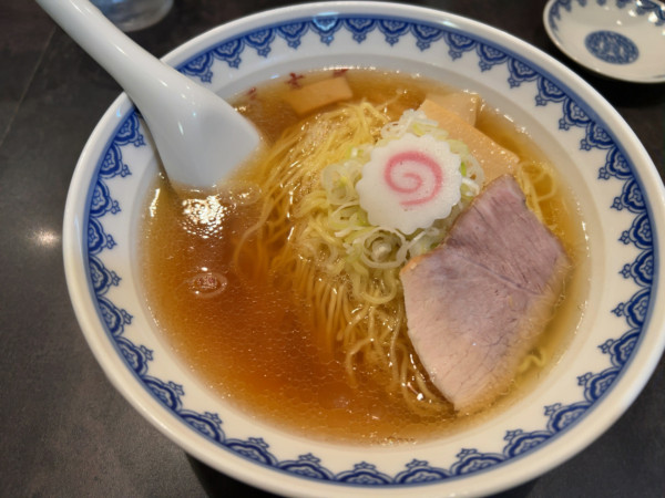 「中華そば」@三吉屋 駅南けやき通り店の写真