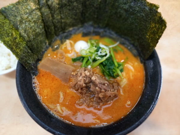 「トンタンメン中辛+のり」@ガキ大将 藤沢川名店の写真