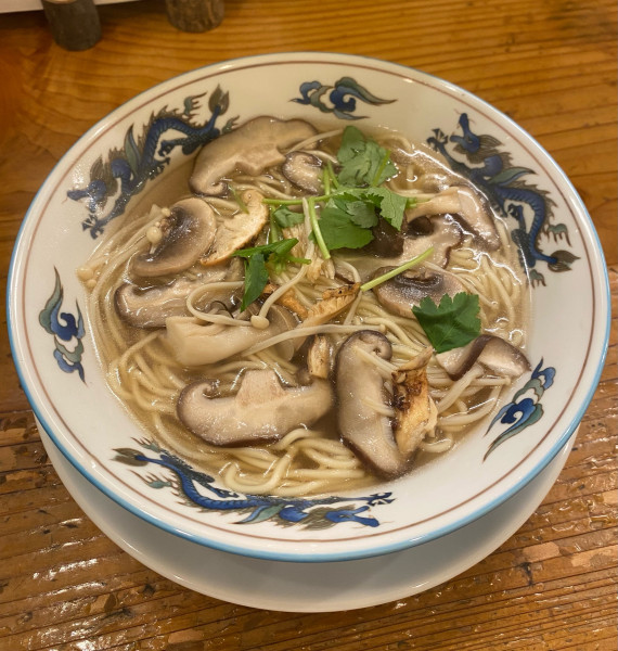 「[期間限定] キノコの中華そば塩 ￥1200」@永明中華そば店の写真