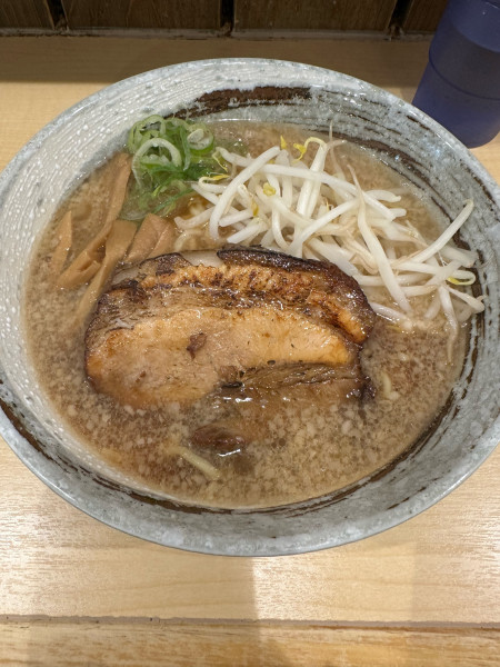 「デカちゃーめん」@こってり脂らーめん きたろうの写真