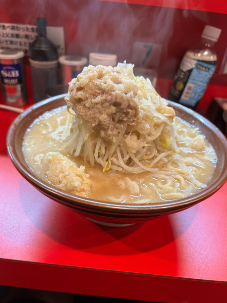 「大ラーメン 麺増し」@ラーメン ヨシトミの写真