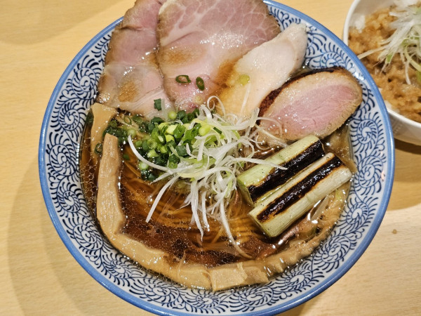 「【限定】鴨としじみ（醤油）＋脂めし　1000＋250円」@中華蕎麦 自遊仁の写真