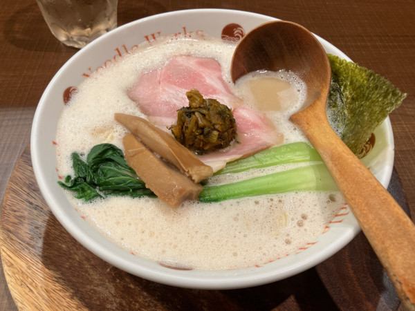 「泡らぅめん 890円」@Noodle Works -BALI- 藤沢店の写真