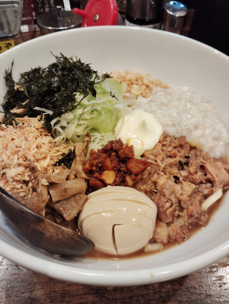 「まぜそばぶっと」@平九郎R 越谷東大沢店の写真