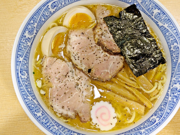 「特製中華そば（黒胡椒多め）」@中華そば 青葉 錦糸町店の写真