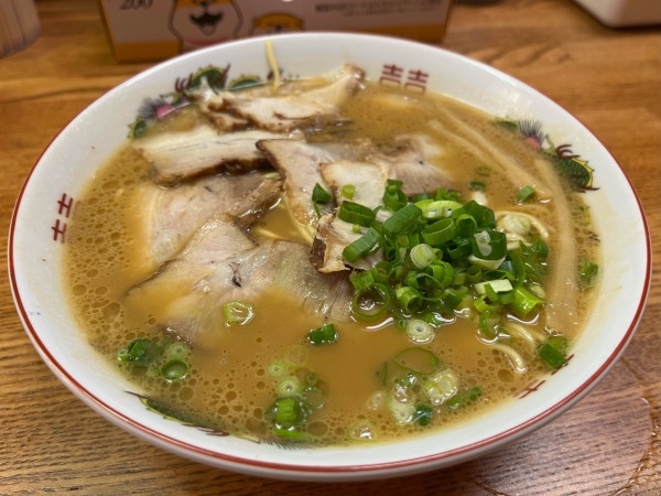 「中華そば（中）」@中華そば屋 かまぼこの写真