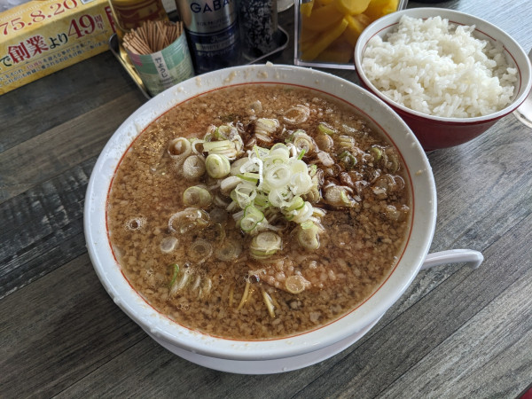 「背脂中華そば+ライス ￥1000」@ラーメン長瀬の写真