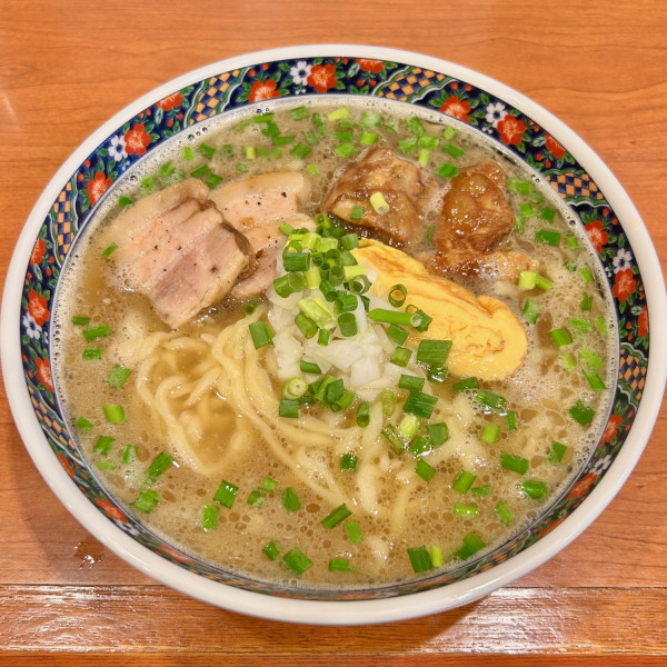 淡麗中華そば（910円）