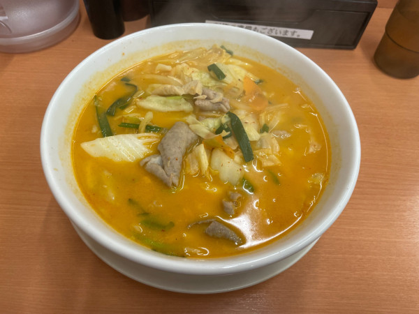 「モツ野菜ラーメン」@日高屋 川越西口店の写真