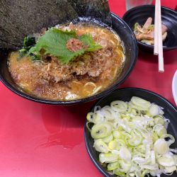 和風ラーメン　海苔　ネギ