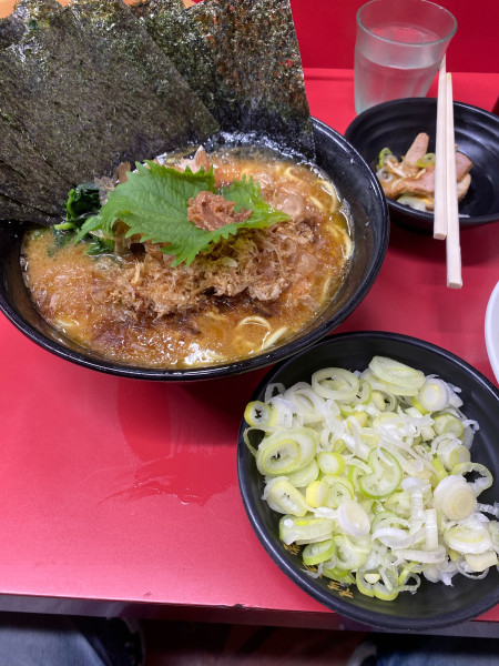 「和風ラーメン　海苔　ネギ」@ラーメン杉田家の写真