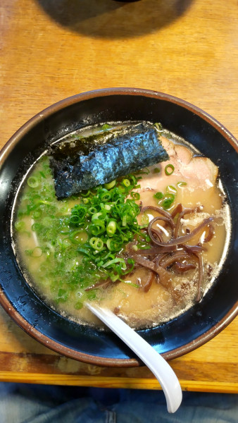 「長浜ラーメン 880円」@九州一番 登戸店の写真