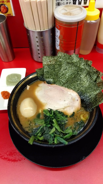 「のりたまラーメン」@家系ラーメン王道家直伝 との丸家 松飛台店の写真