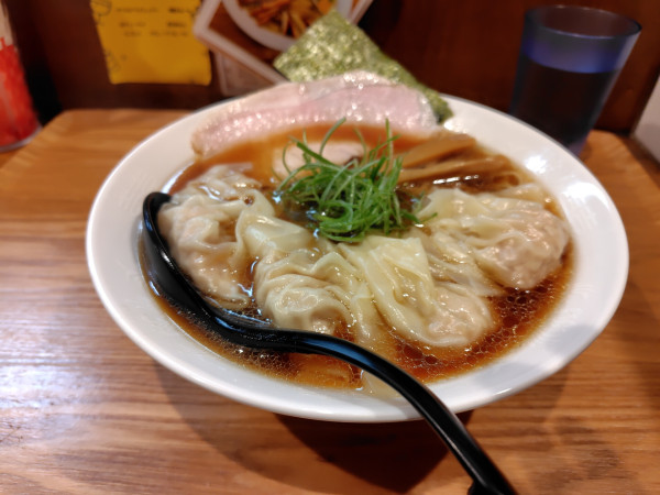 「雲呑中華蕎麦¥1200」@麺屋33の写真