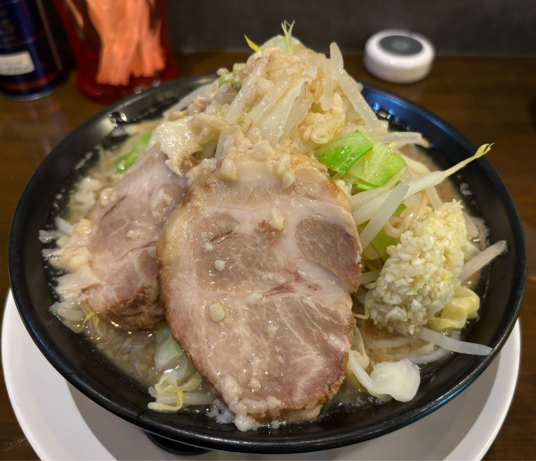 「二郎系ラーメン（少なめ）」@Noodle Bar Oregaの写真