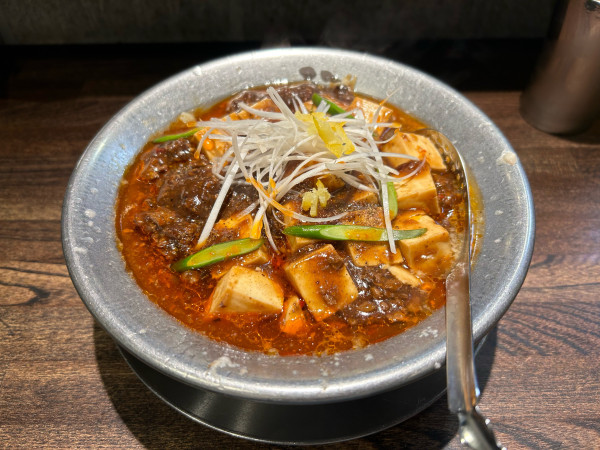 「背脂麻婆そば」@背油中華そば 福鳳の写真