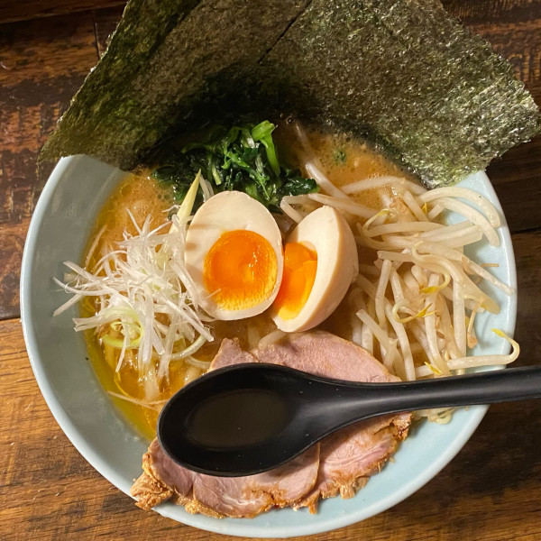 「特製ラーメン ¥1,200」@麺屋ひろ 新宿歌舞伎町店の写真