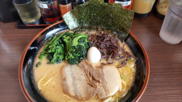 「豚骨醤油らーめん麺やわらかめ油少なめ」@横浜家系ラーメン やまふじ家 野田店の写真