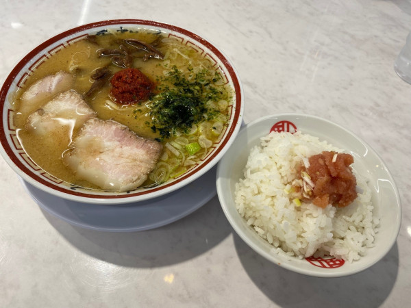 「山形辛味噌らーめん（９８０円）＋韓国風明太子ごはん３００円」@中華そば専門 田中そば店 荒川沖店の写真