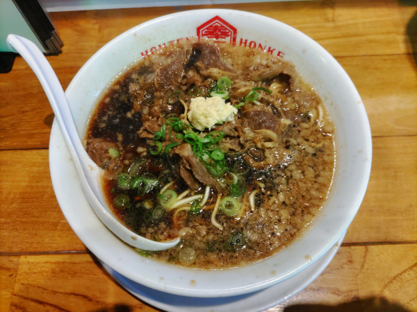 「博多肉そば990円」@西新ホウテン食堂の写真