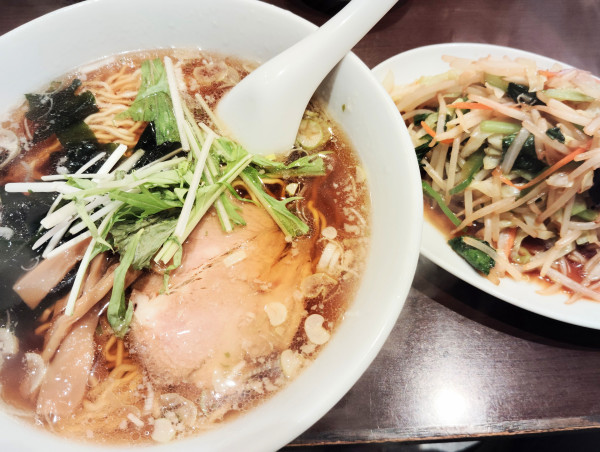 「ら〜めん＆野菜炒め」@華天園の写真