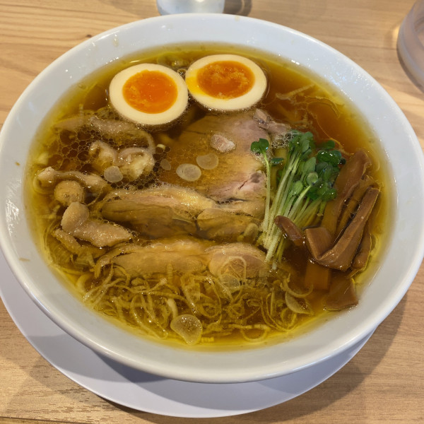 「味玉中華そば+鶏かわ」@手打 親鶏中華そば綾川 大成店の写真