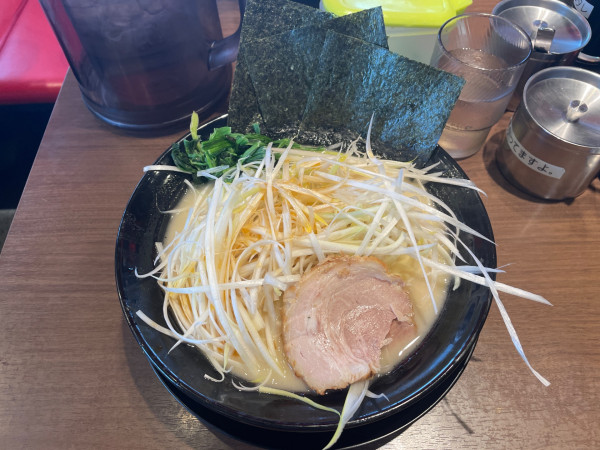 「ネギラーメン（塩）」@横浜家系ラーメン 太田商店の写真