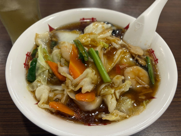 「広東麺900円+ジャスミンハイ400円」@中華料理 喜楽の写真