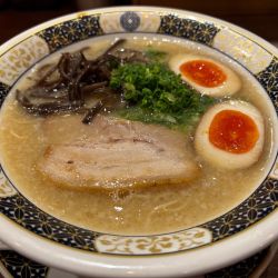 神虎ラーメン 替玉