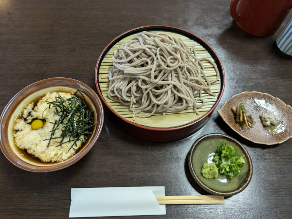 「ざるとろろそば（大盛り）980+200円」@滝口わさび園の写真