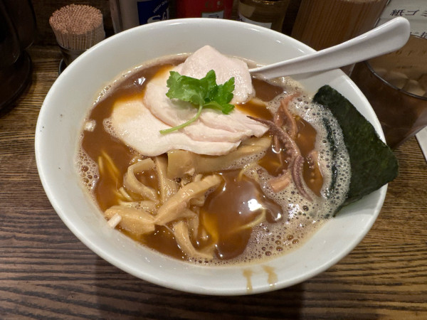 「烏賊干鶏白湯そば　大盛　1000＋150」@新橋 纏の写真