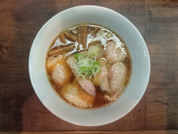 「中華そば＋叉焼」@神保町炒麺YOSHIの写真