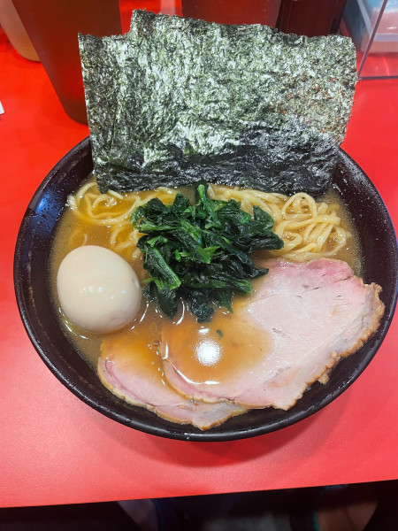 「ラーメン」@横浜家系総本山 吉村家直系店 ラーメン内田家の写真