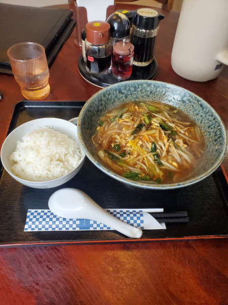 「人気の特製ラーメン@950」@うぇいうぇいの写真