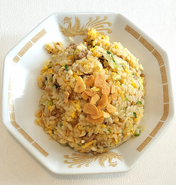 「ニンニクチャーハン 890円」@中華小皿料理 四季の写真