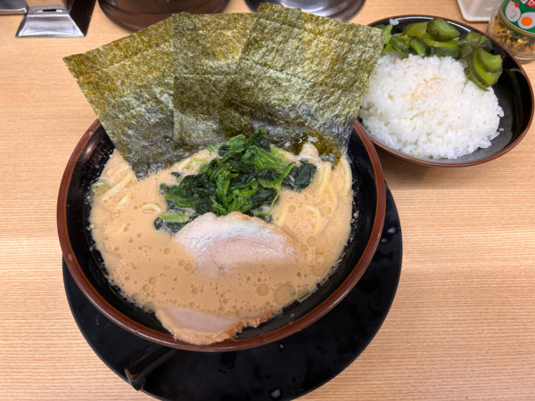 「ラーメン」@横浜家系ラーメン 松田家 日本橋室町店の写真