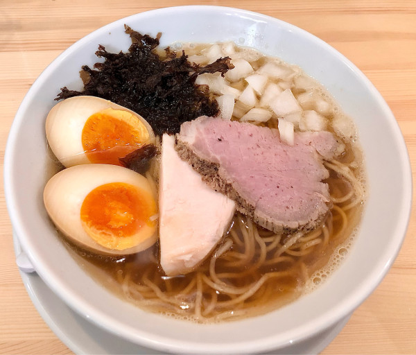 「煮干しらぁ麺味玉入り1000円　葱塩ご飯300円」@らぁ麺 飛翠の写真
