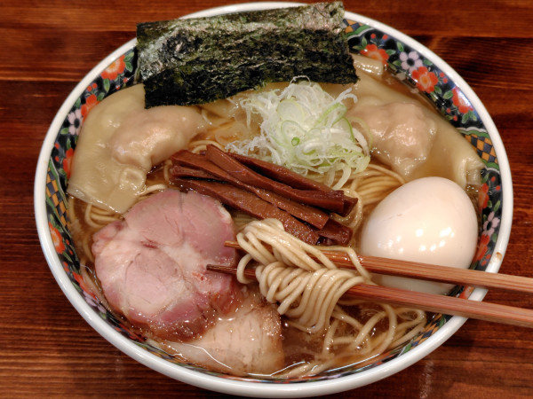 「奈つやのもちもち雲呑味玉中華そば·茶碗カレー·ライス」@奈つやの中華そばの写真