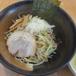 汁なし卵かけ麺　850円