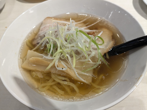 「こだわり醤油ラーメン」@魚べい 入間豊岡店の写真