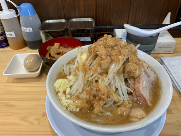 「小ラーメン(200g)全部普通、豚増し1枚、メンマ、味付け玉子」@RAMEN Kの写真