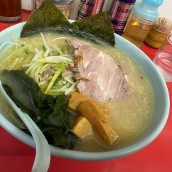 塩ネギチャーシューメン＋半ライス