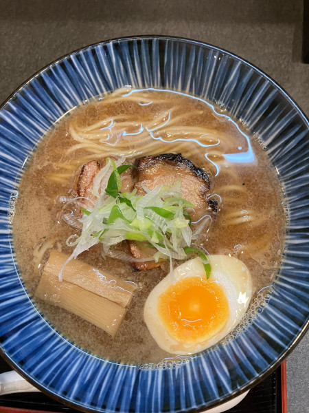 「焼きさんま醤油らーめん　1300円」@らぁ麺 幸跳の写真