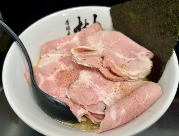 「芳醇煮干し   TPレアチャーシュー」@芳醇煮干 麺屋 樹の写真