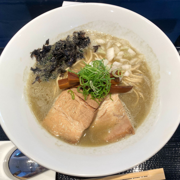 「濃厚煮干しそば 990円」@Fishmenの写真