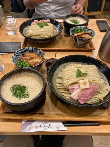 「魚介濃厚つけ麺1000円、炙りチャーシュー350円」@麺家 幸先坂の写真