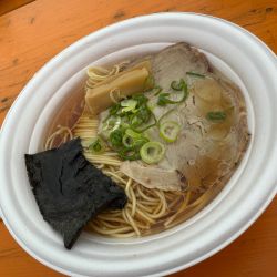 比内地鶏と蛤の極上醤油そば