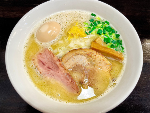 「とりそば（1100円）、味玉（CP）」@ラーメン屋 ステイゴールドの写真