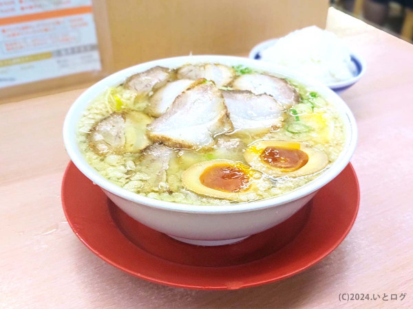 「朝ラー チャーシューメン大（＋超こってり＋味付き半熟卵）」@ラーメンマン（拉麺男）の写真